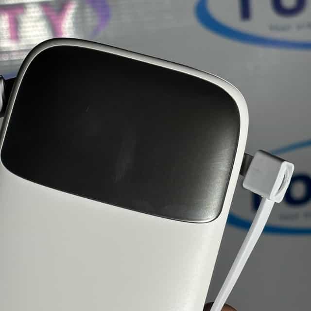 LDNIO-10000mAh-Slim-Powerbank-Quick-Charge-PQ19-Kenya-Nairobi.jpg Convenient PQ19 10000mAh Slim Powerbank - Built-in Cables - Nairobi.